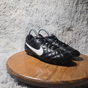 Nike JR. Youth Tiempo Rio Youth Size 5Y Boys Soccer Futbal Black Leather Cleats